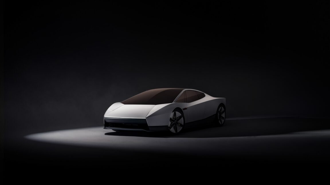 Tesla se transforma em tecnologia de acrobacias de 50 anos enquanto tenta novamente Roadster